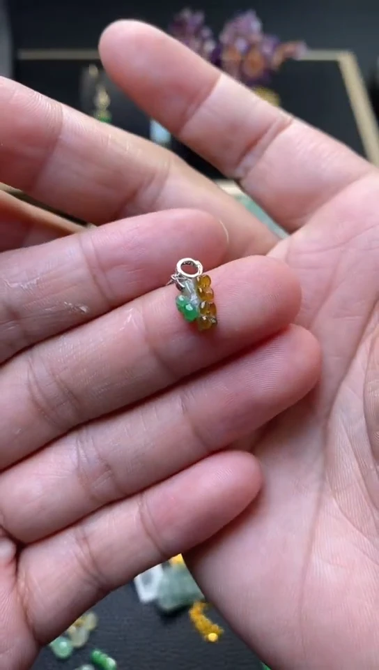 翡翠未镶嵌颈饰翡翠净货30989