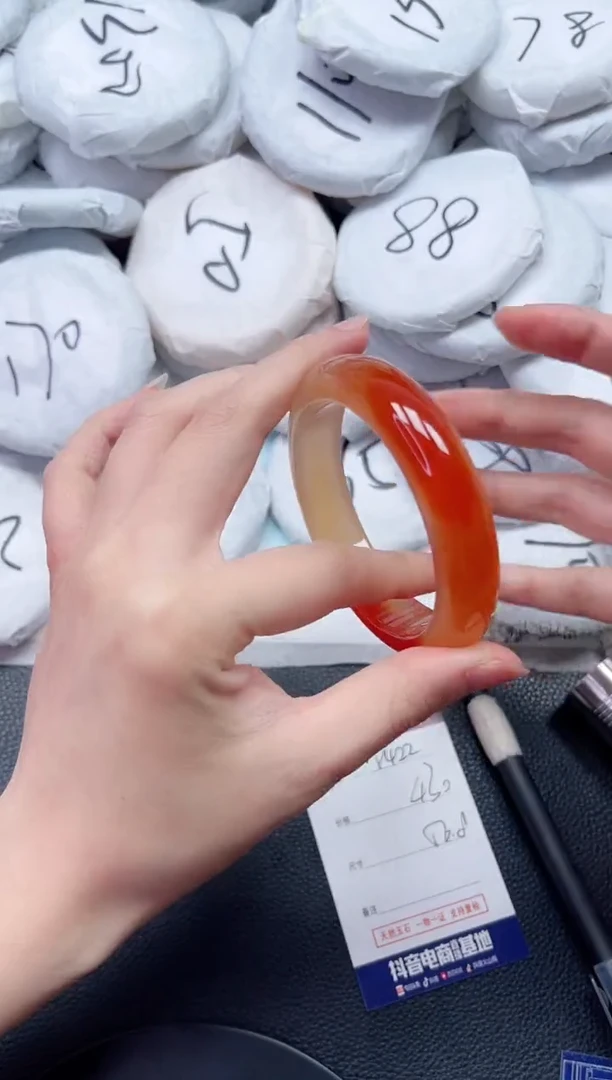 石英质玉手镯未镶嵌P422