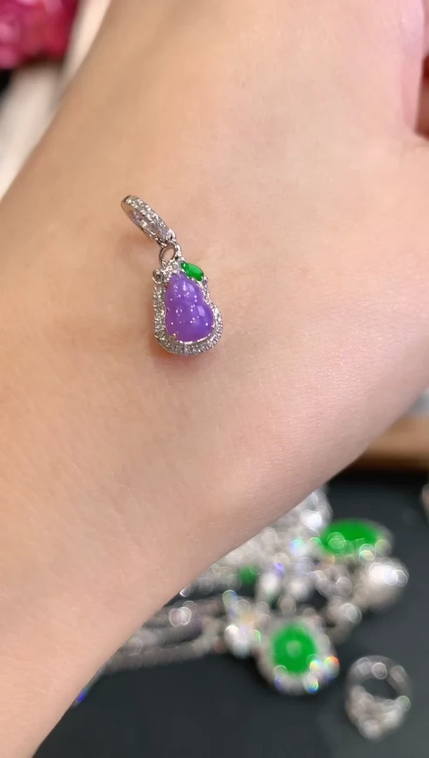 吊坠(不含链)18K金镶嵌翡翠a43紫货有色差