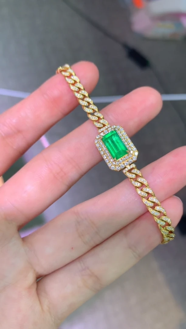 18K金镶嵌手链祖母绿2.01CT