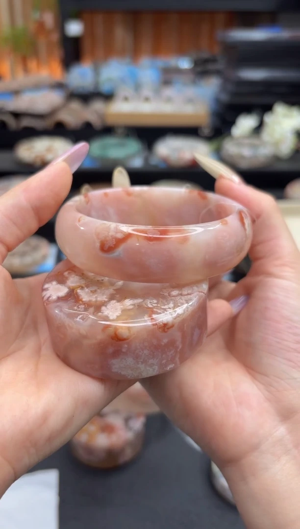 未镶嵌手镯石英质玉A400(61圈赠送镯心)不退不换