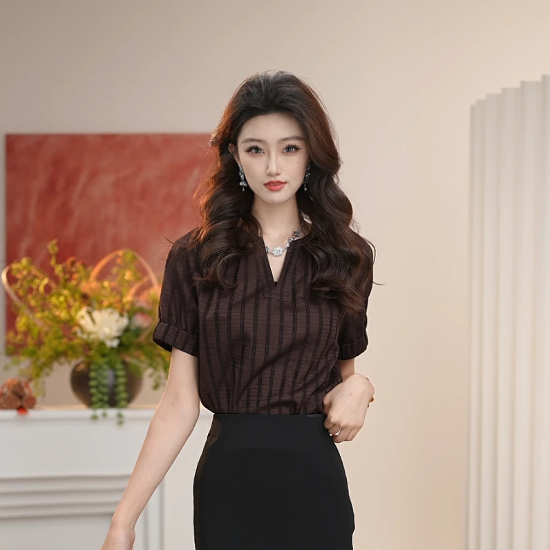 AMASS/阿玛施早春简约舒适衬衣松弛感休闲新款百搭衬衫女530036