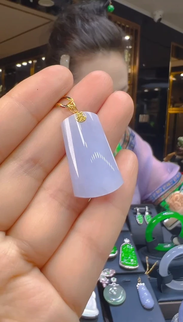 翡翠18K金镶嵌吊坠(赠链)088