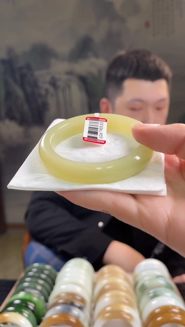 未镶嵌手镯和田玉55+圈口0533