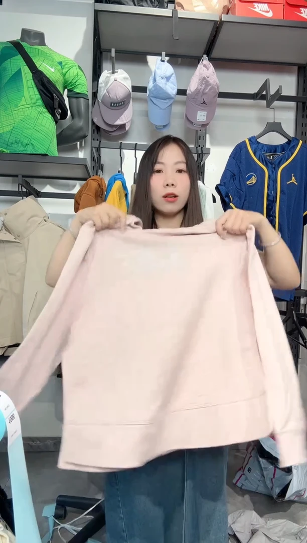 1056  编码 瑕疵款直播间过款为准 尺码 s