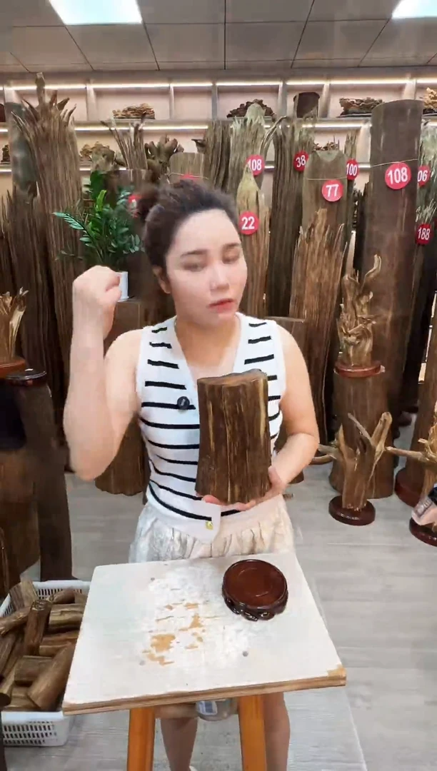 沉香碎屑沉香沉香原料摆件一百以上带底座