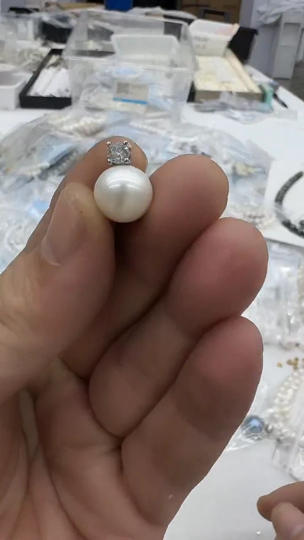 吊坠(赠链)未镶嵌淡水珍珠12mm 白珠王妃-孤品
