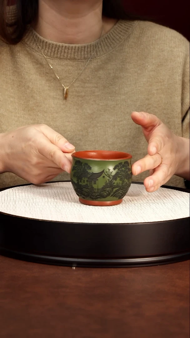 紫砂茶案宜兴紫砂 山水底槽清 绿泥粉浆杯 高传琳 200cc