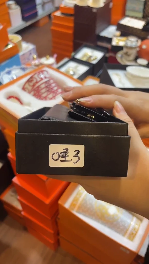 杯鸿辉家品牌瓷器，京东包邮！