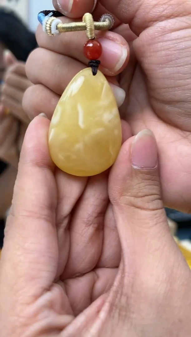 【闪购商品】蜜蜡裸石未镶嵌天然琥珀蜜蜡水滴