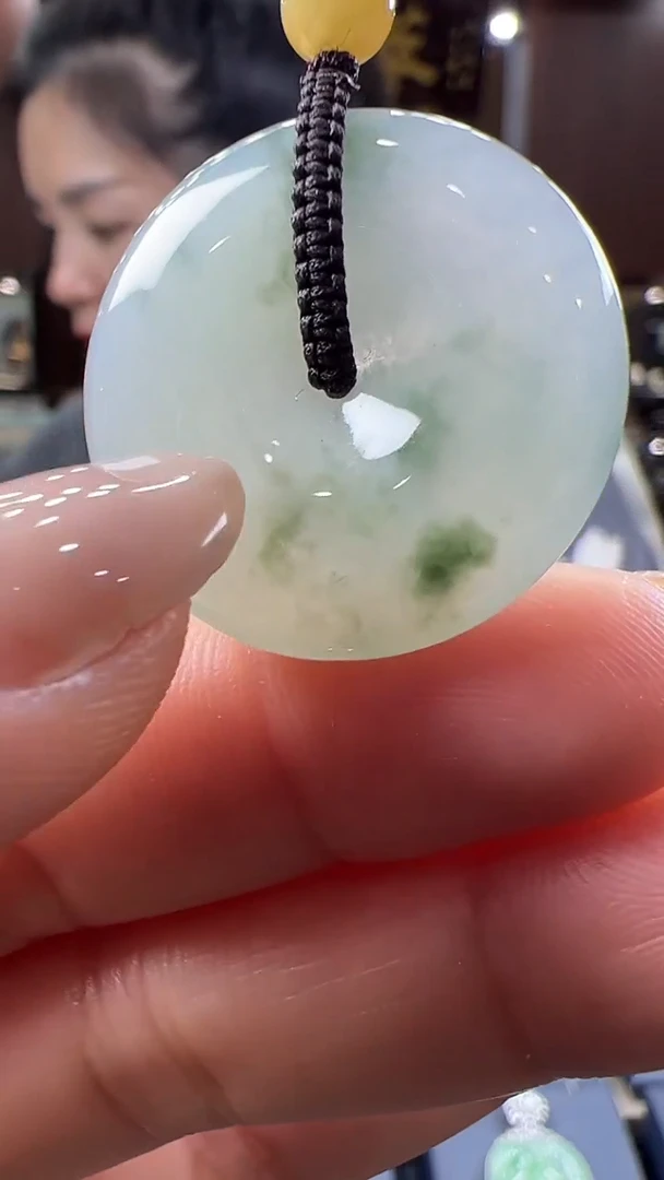 【闪购商品】翡翠挂件未镶嵌平安扣