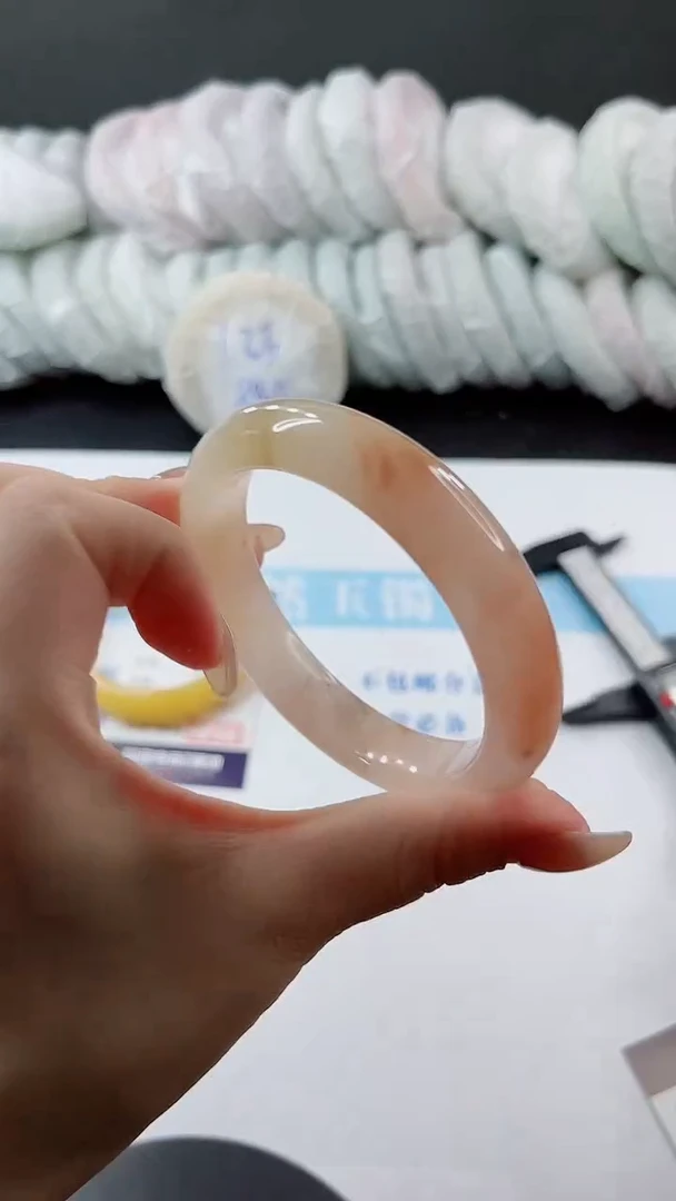 未镶嵌手镯石英质玉多样性发货V173