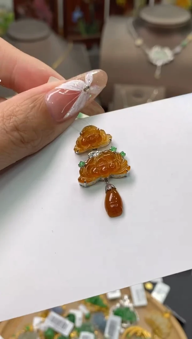 【闪购商品】翡翠颈饰18K金镶嵌净货11020