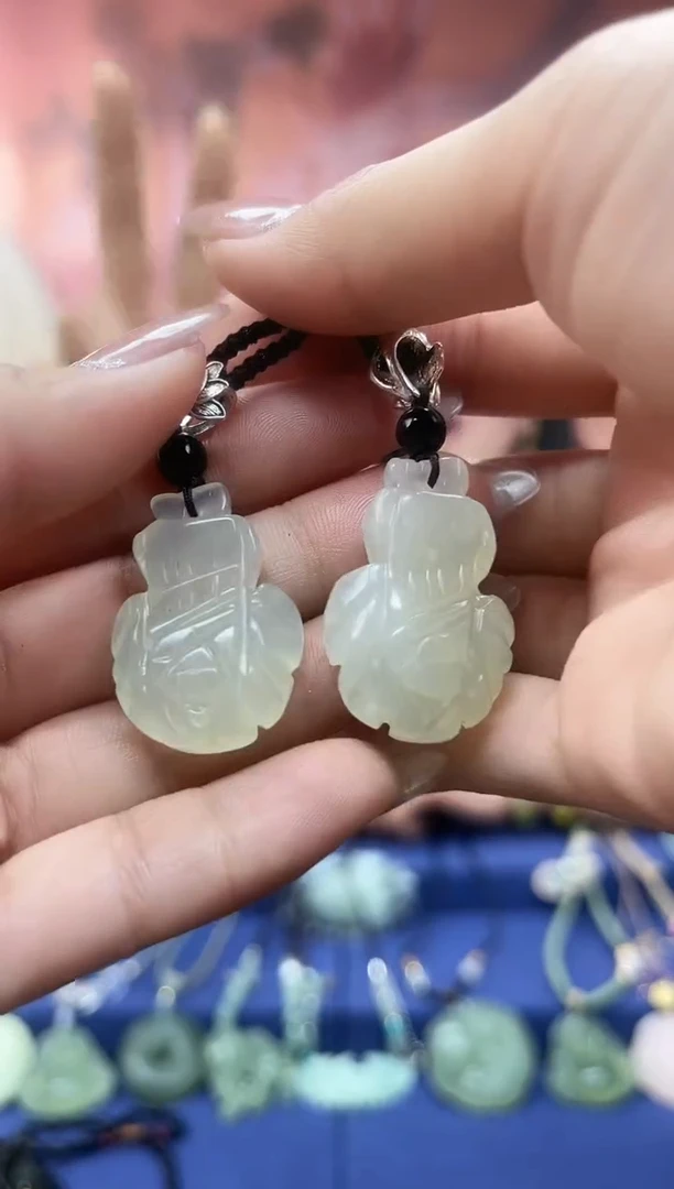 未镶嵌岫玉吊坠多样性发 货拍一发一
