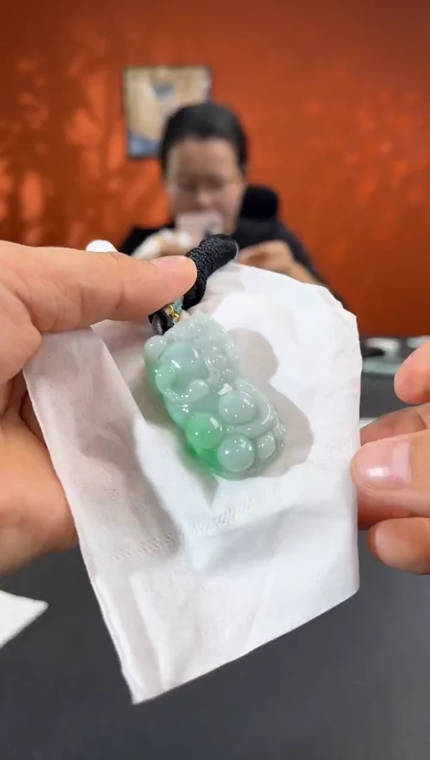 未镶嵌挂件翡翠350386