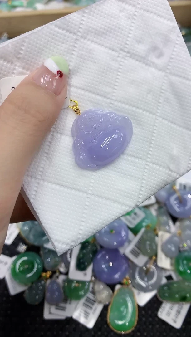 翡翠18K金镶嵌颈饰111111111111