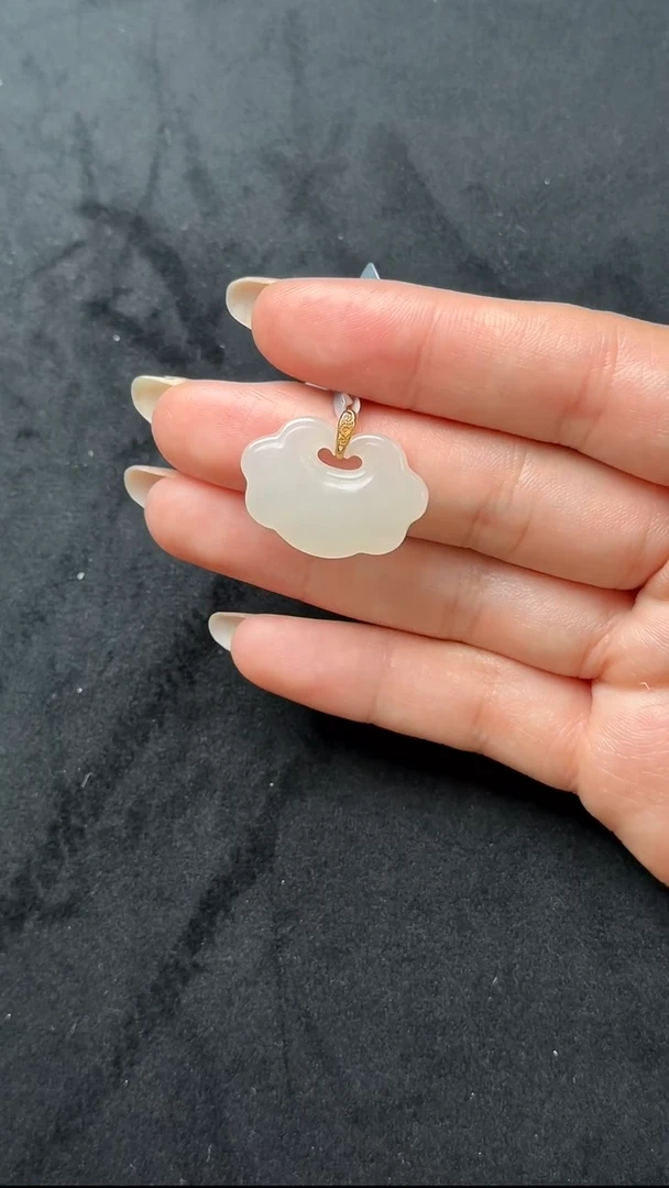 颈饰18K金镶嵌和田玉015-白玉祥云如意锁-N1664-1126
