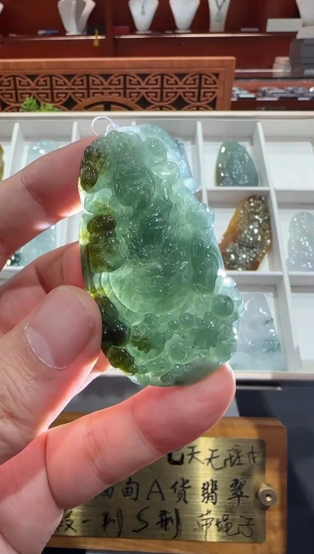 未镶嵌挂件翡翠A货翡翠多样性孤品