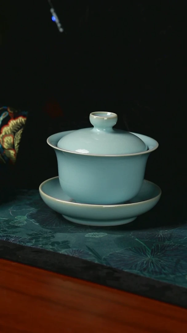 清**品元宝盖碗 支钉 开片  薄胎 一级品