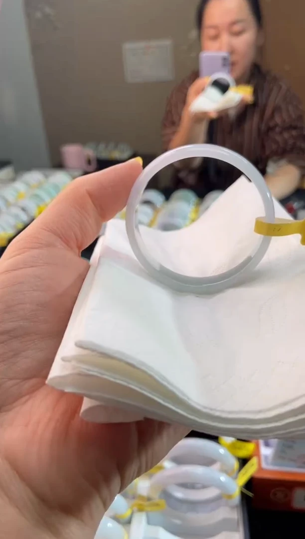 未镶嵌手镯翡翠51.9圈口d