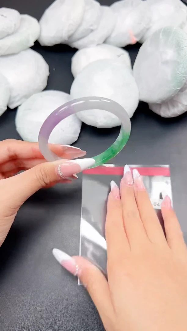 精品手镯，一物一拍R-047