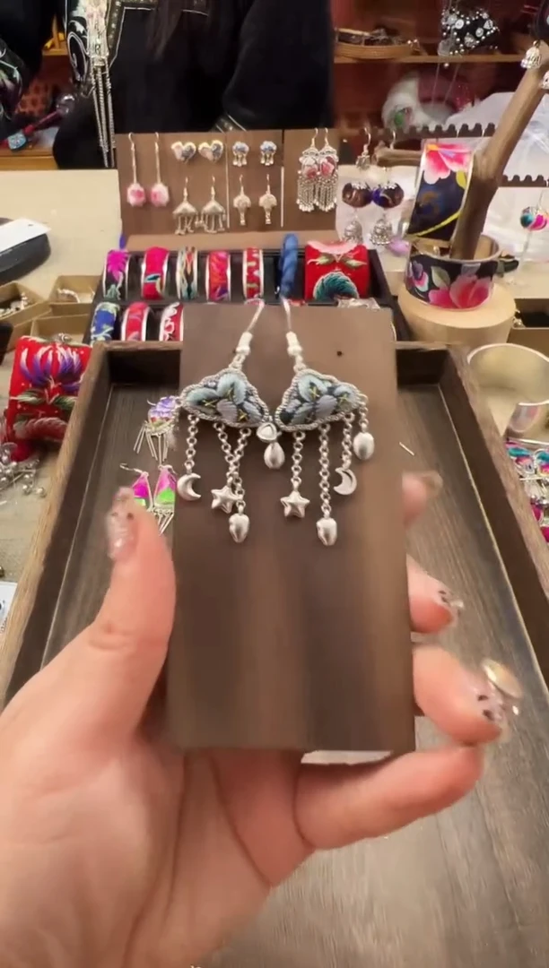 【闪购商品】织绣民族风老绣饰品496