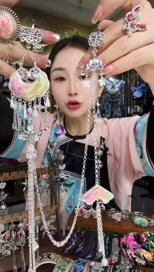 刺绣非遗刺绣民族风饰品