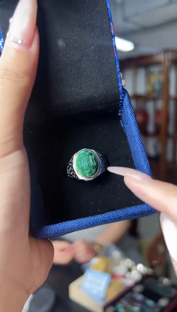 J**e非遗手工雕漆精品戒指绿色寿字