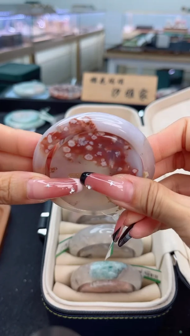 石英质玉手镯未镶嵌54圈口（赠品镯心）3931080