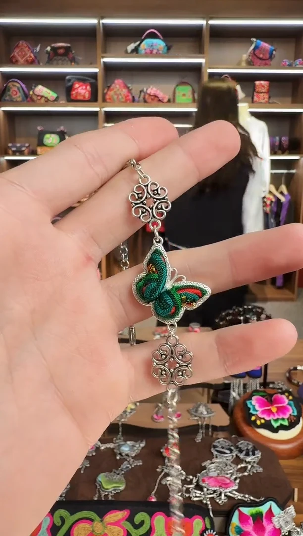 【闪购商品】织绣145蒙阿苏苗绣传承