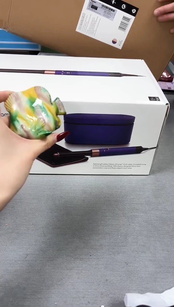 【闪购商品】瓷片卷发棒紫新号起号不计成本漏，点菜优先