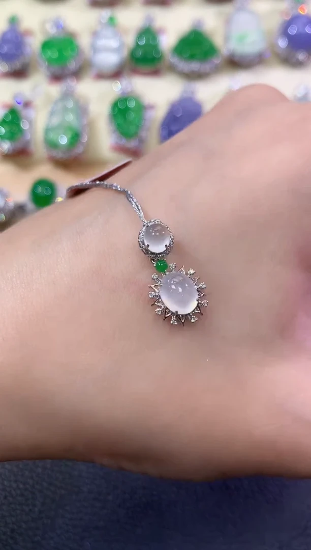 翡翠18K金镶嵌吊坠(不含链)夏日珠宝A19