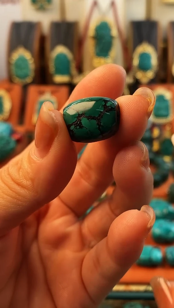 未镶嵌绿松石。网花 单颗 17*13.8*9.6mm   S