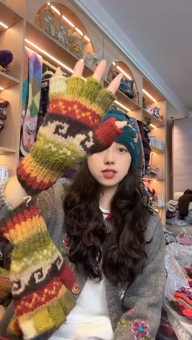 羊毛纯手工手套大地色