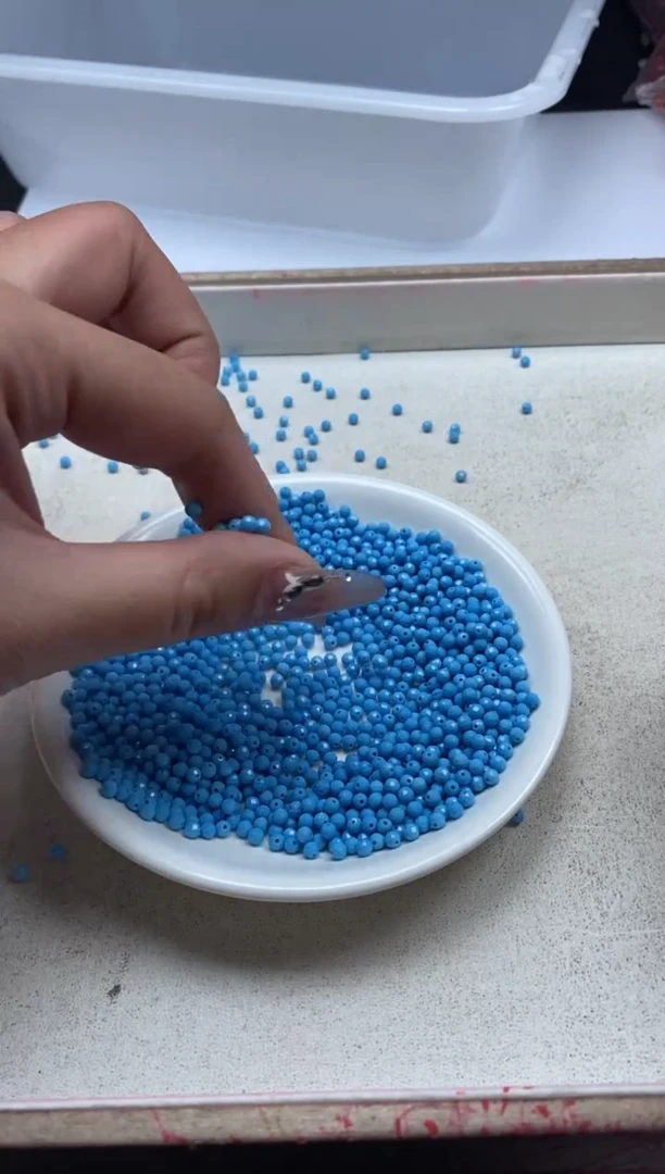 【闪购商品】玛瑙/玉髓颈饰未镶嵌w397绿*松切面3mm*60颗