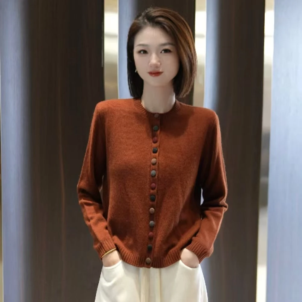 纯羊毛【极简彩扣】 简约时尚高级圆领针织开衫MG7253