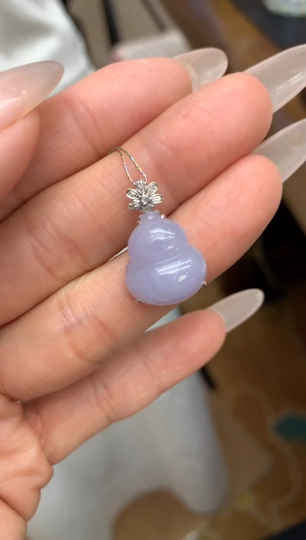 【闪购商品】翡翠颈饰18K金镶嵌葫芦