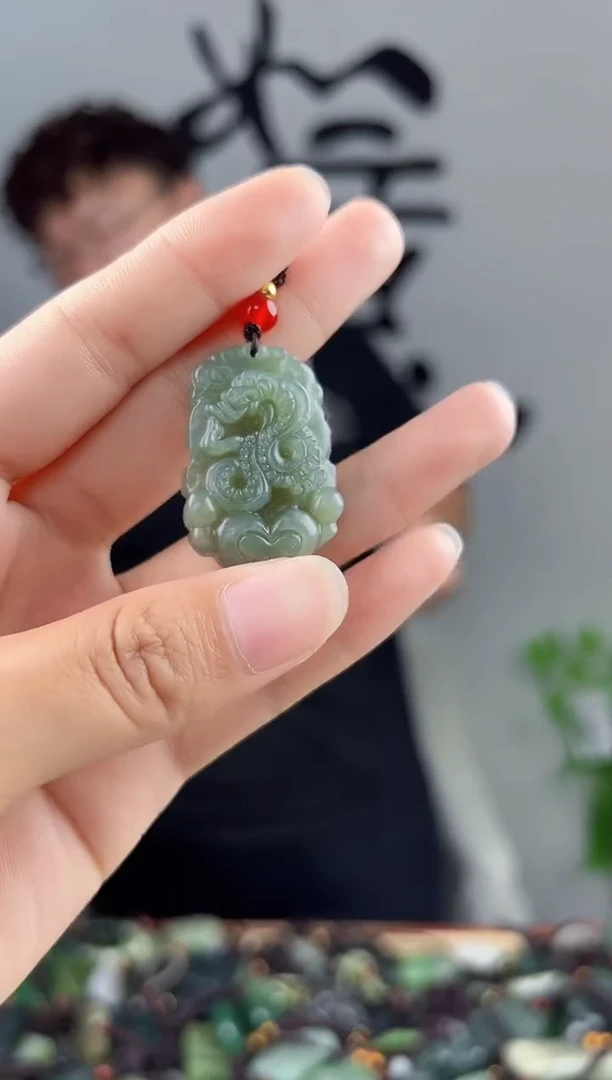 未镶嵌和田玉挂件拍一发一，多样性发货