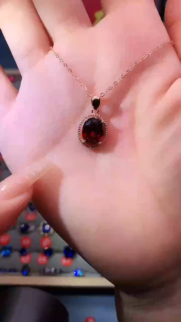 【闪购商品】石榴石吊坠(赠链)银S925镶嵌11111
