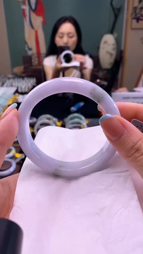 翡翠手镯未镶嵌59.3圈口t