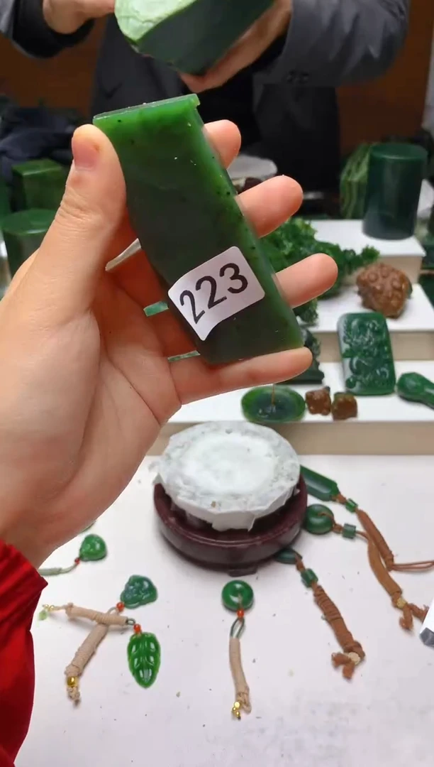 未镶嵌和田玉珠宝半成品1