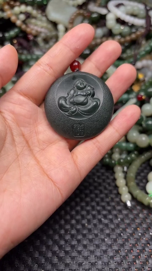 颈饰未镶嵌和田玉1