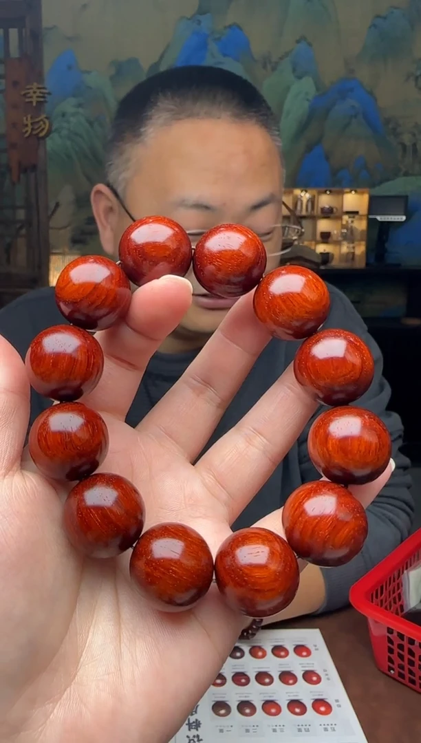 【闪购商品】小叶紫檀手串/手链2.0*12颗5星鳞底