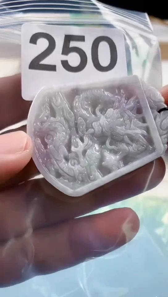 【闪购商品】翡翠挂件未镶嵌天然翡翠吊坠挂件