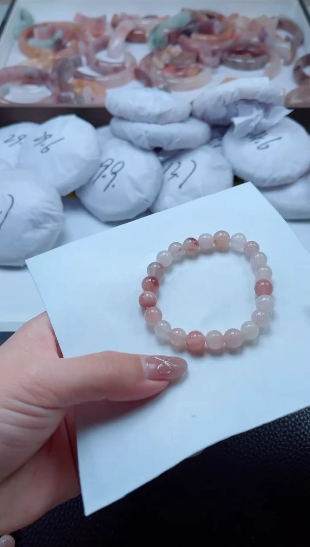 【闪购商品】石英质玉手镯未镶嵌桃花酿手串8