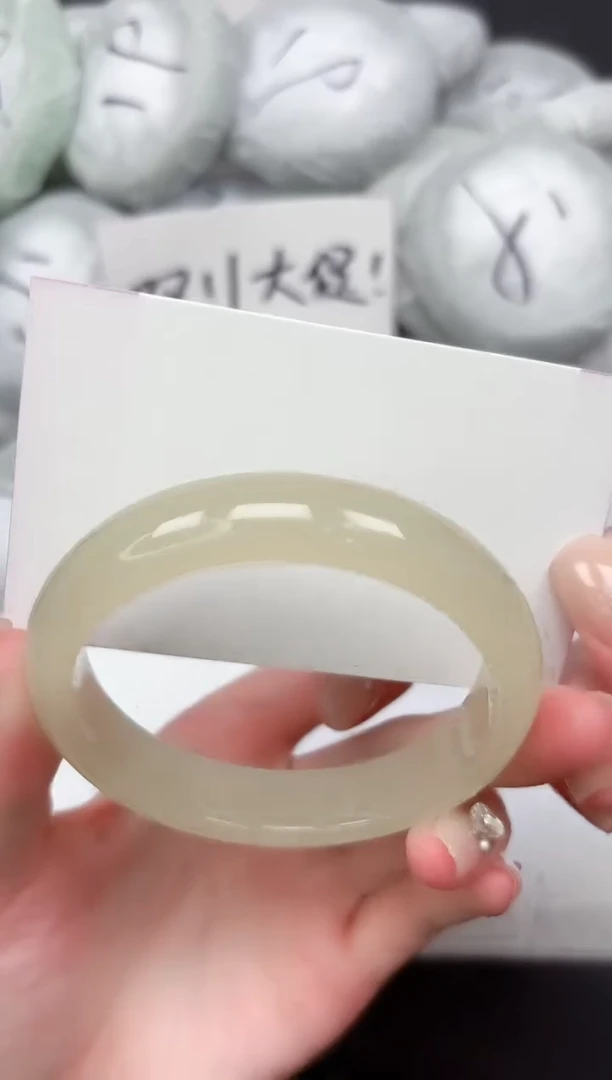 未镶嵌手镯石英质玉50-58