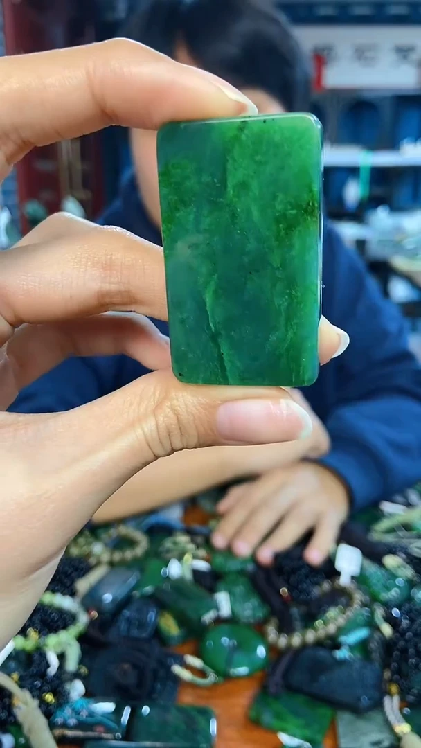 未镶嵌和田玉挂件1