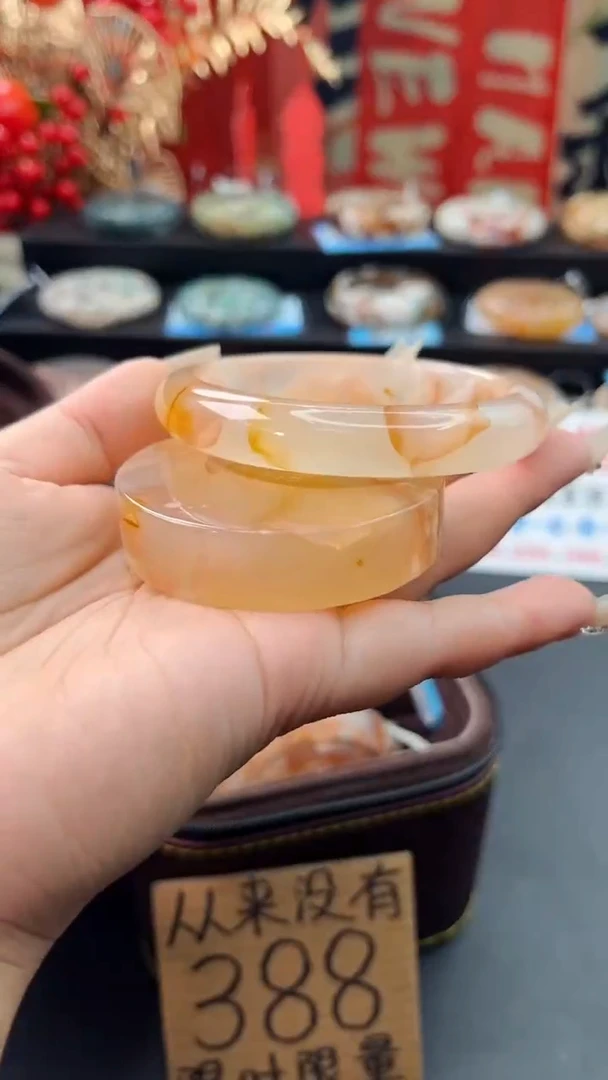 【闪购商品】石英质玉手镯未镶嵌赠送镯心（60圈口）