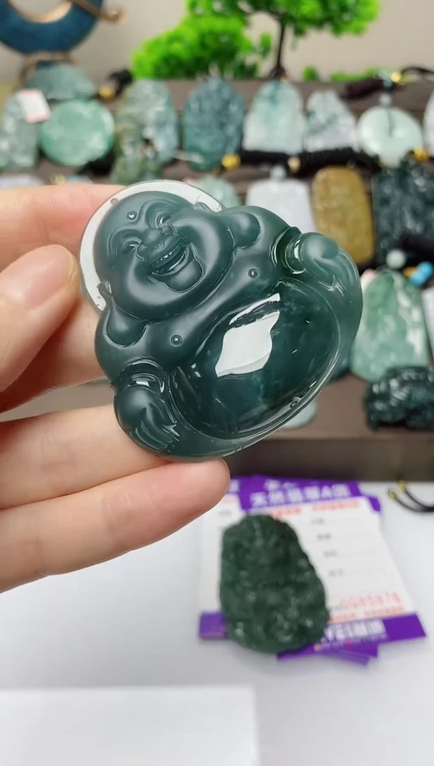 翡翠未镶嵌颈饰