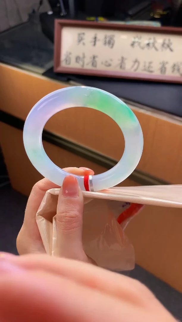 未镶嵌手镯翡翠- 圈口56 全款60万 定金2万